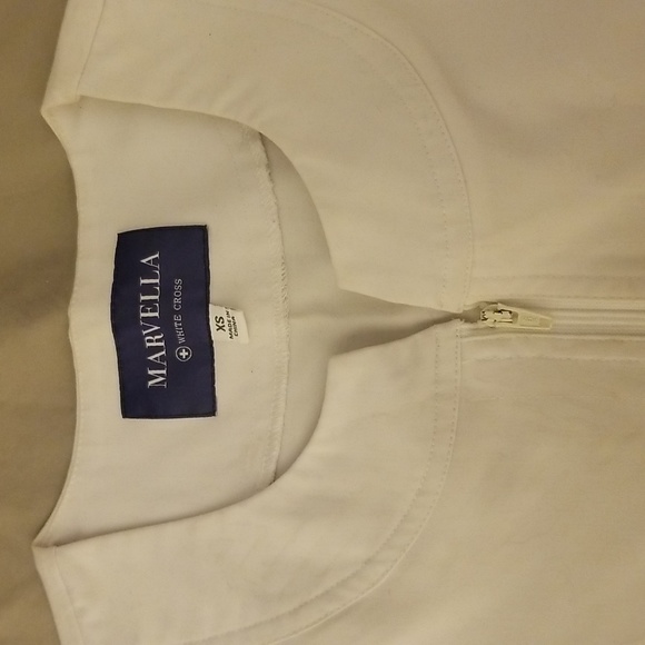 Marvella scrub jacket - Picture 2 of 3
